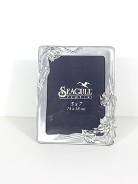 Vintage Pewter Picture Frame 5 x 7 Large, Seagull Daffodil Easel, Table Top Phot